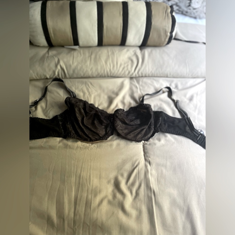 Chantelle brand - black